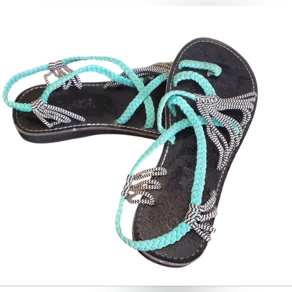 Elegant Braided Sandals in Turquoise and Silver - Picture 4 of 4